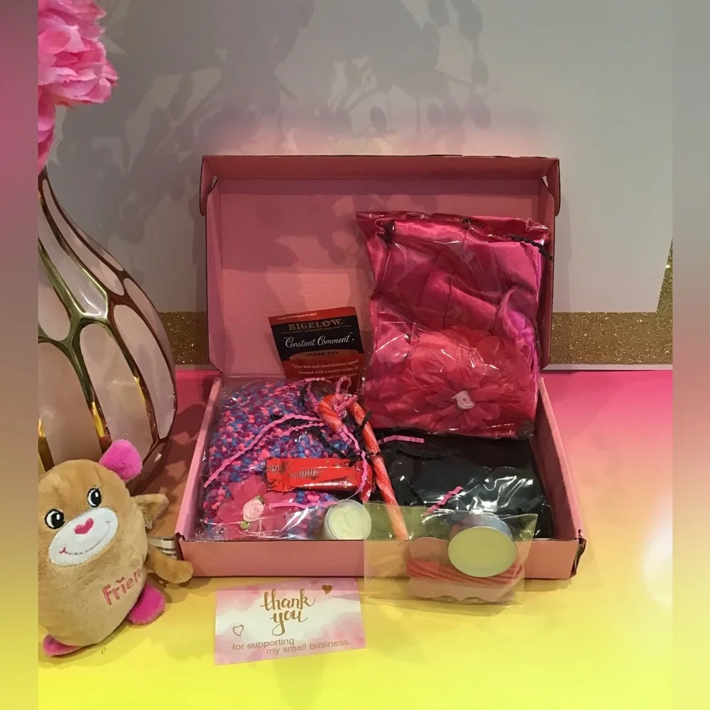 R and R Self-Care Box - Picture 1 of 2